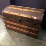 AN EARLY 20TH CENTURY CABIN TRUNK