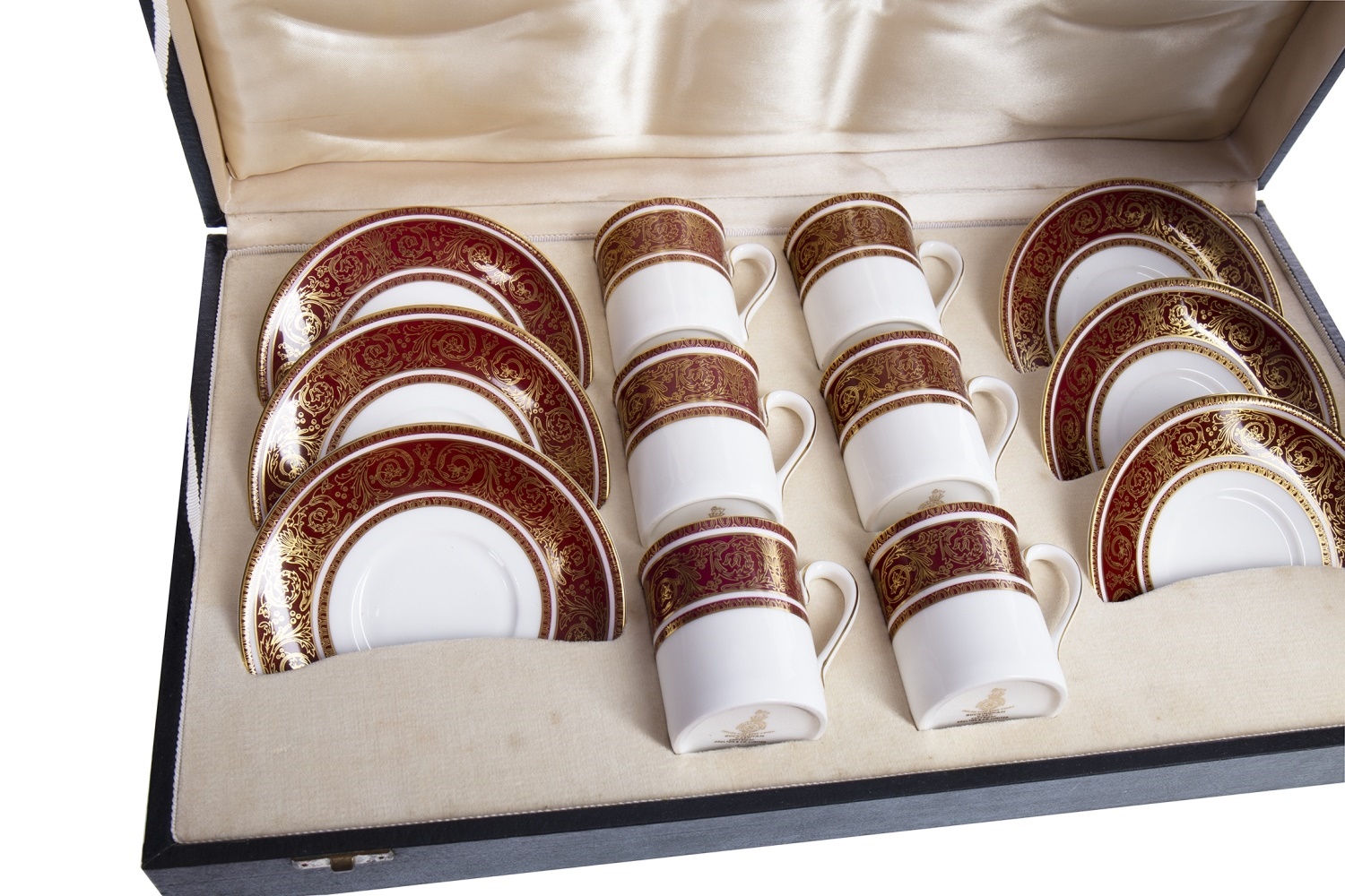 A CASED ROYAL DOULTON 'BUCKINGHAM' PATTERN COFFEE SERVICE - Image 2 of 2