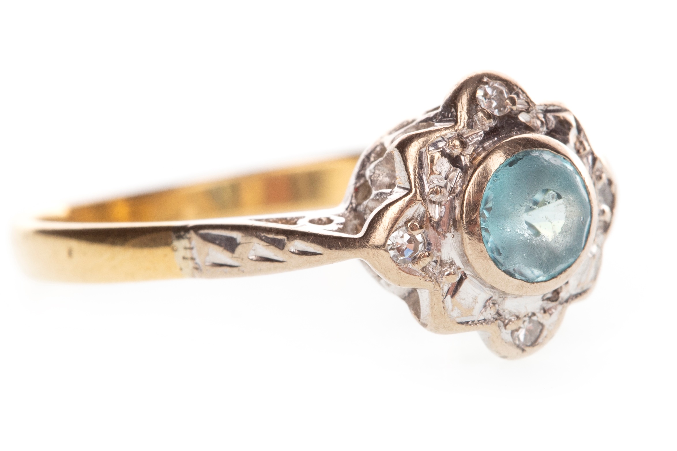 A BLUE ZIRCON AND DIAMOND RING - Image 2 of 2