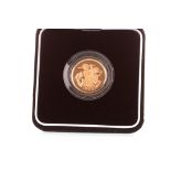 A THE ROYAL MINT GOLD PROOF SOVEREIGN, 2005
