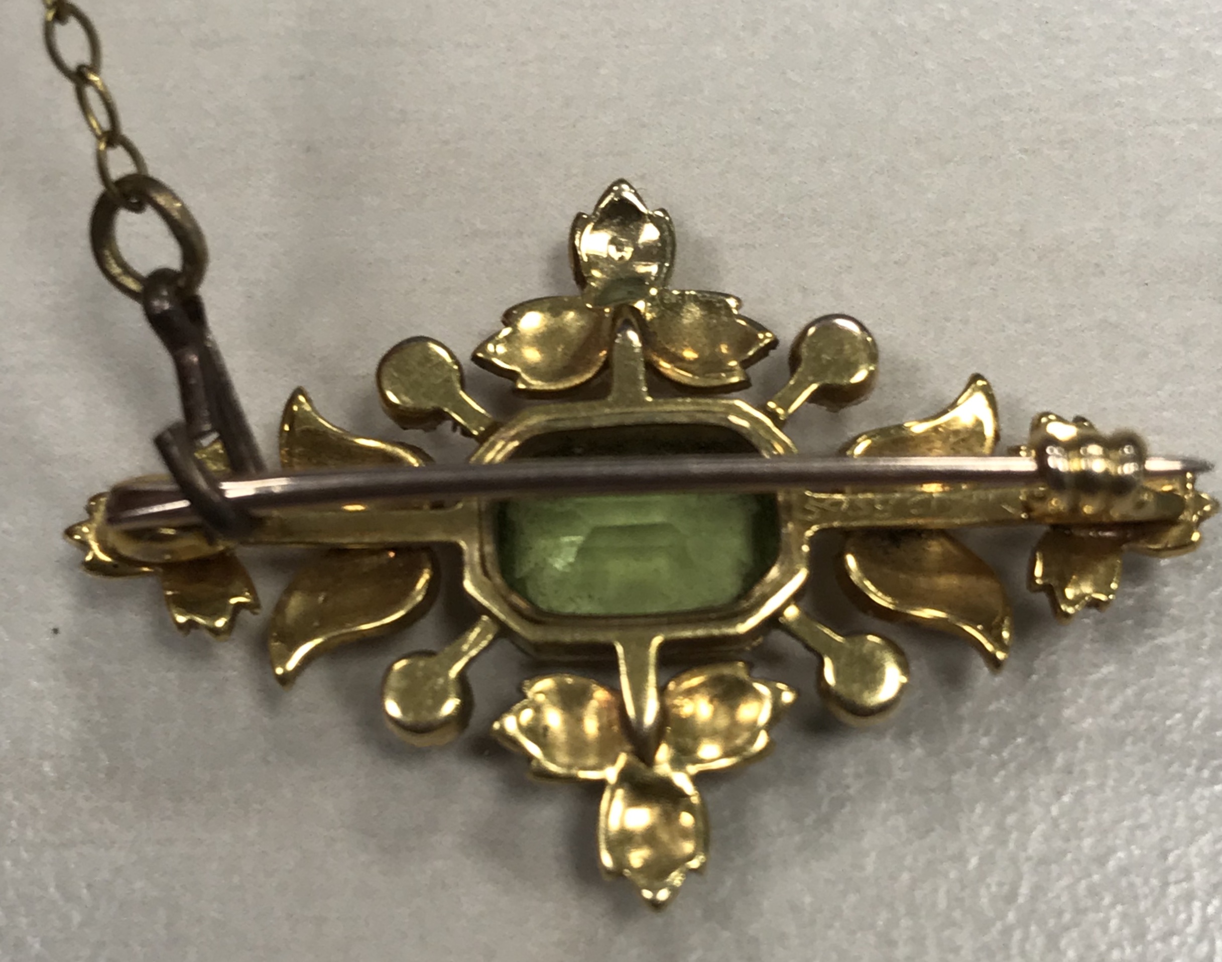 AN EDWARDIAN GEM AND SEED PEARL BROOCH - Image 4 of 4