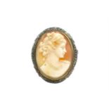 A LATE TWENTIETH CENTURY CAMEO BROOCH