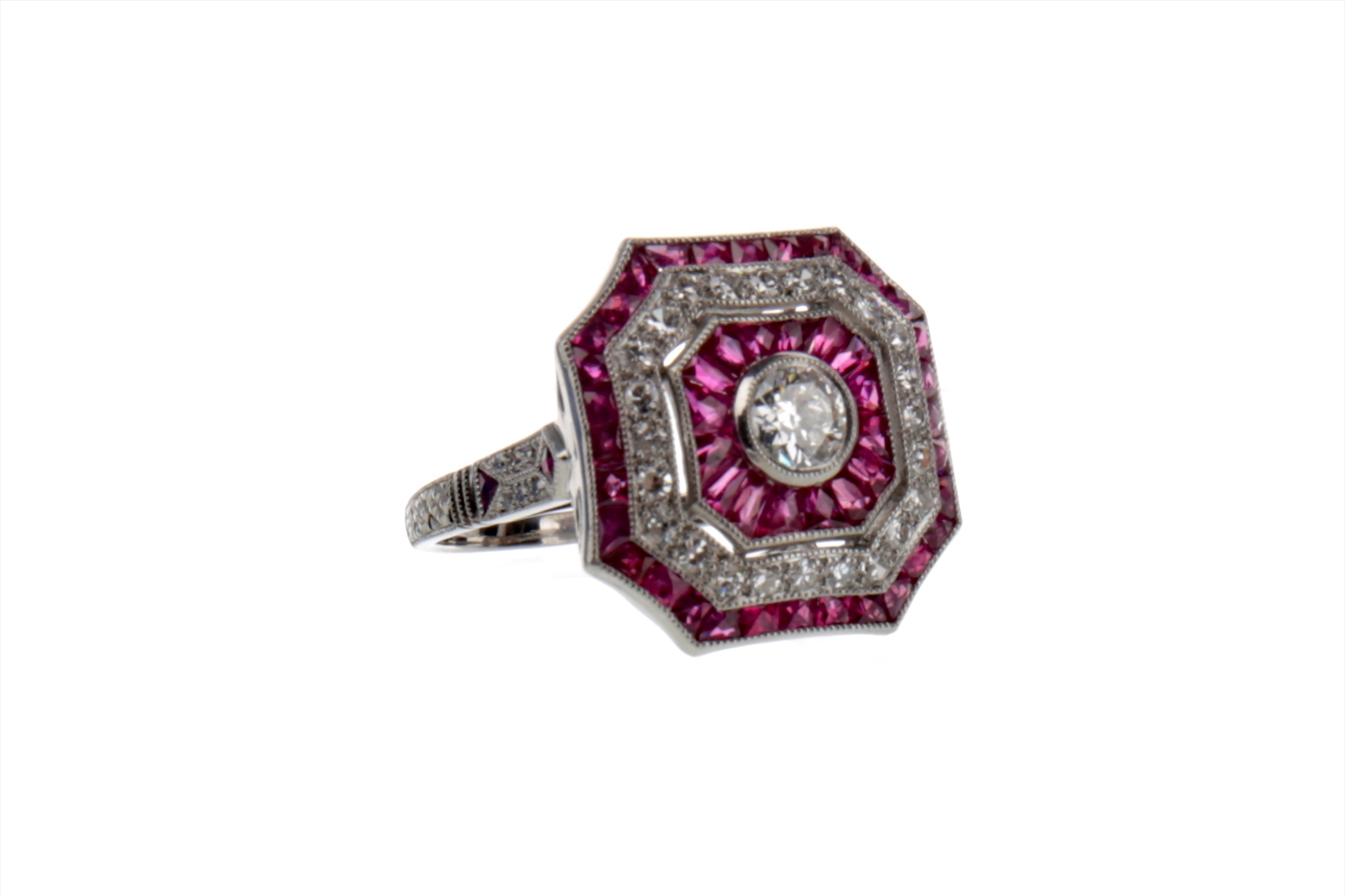 A RUBY, SPINEL AND DIAMOND RING