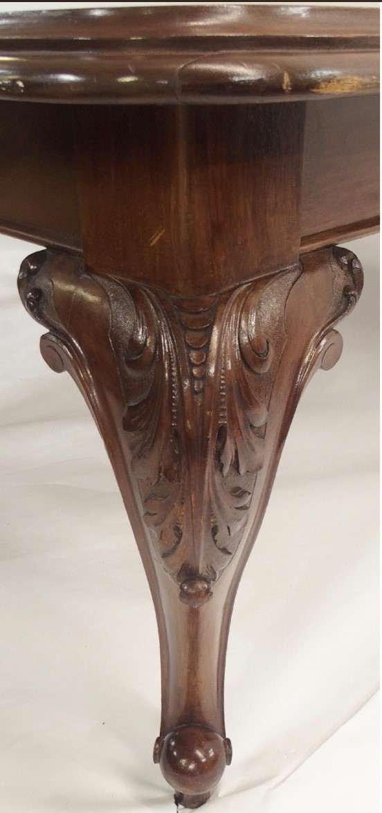 A VICTORIAN MAHOGANY TELESCOPIC EXTENDING DINING TABLE - Image 3 of 3