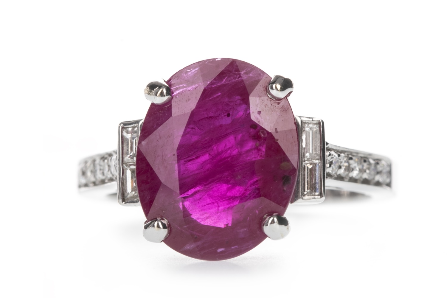 A RUBY AND DIAMOND RING - Image 2 of 2