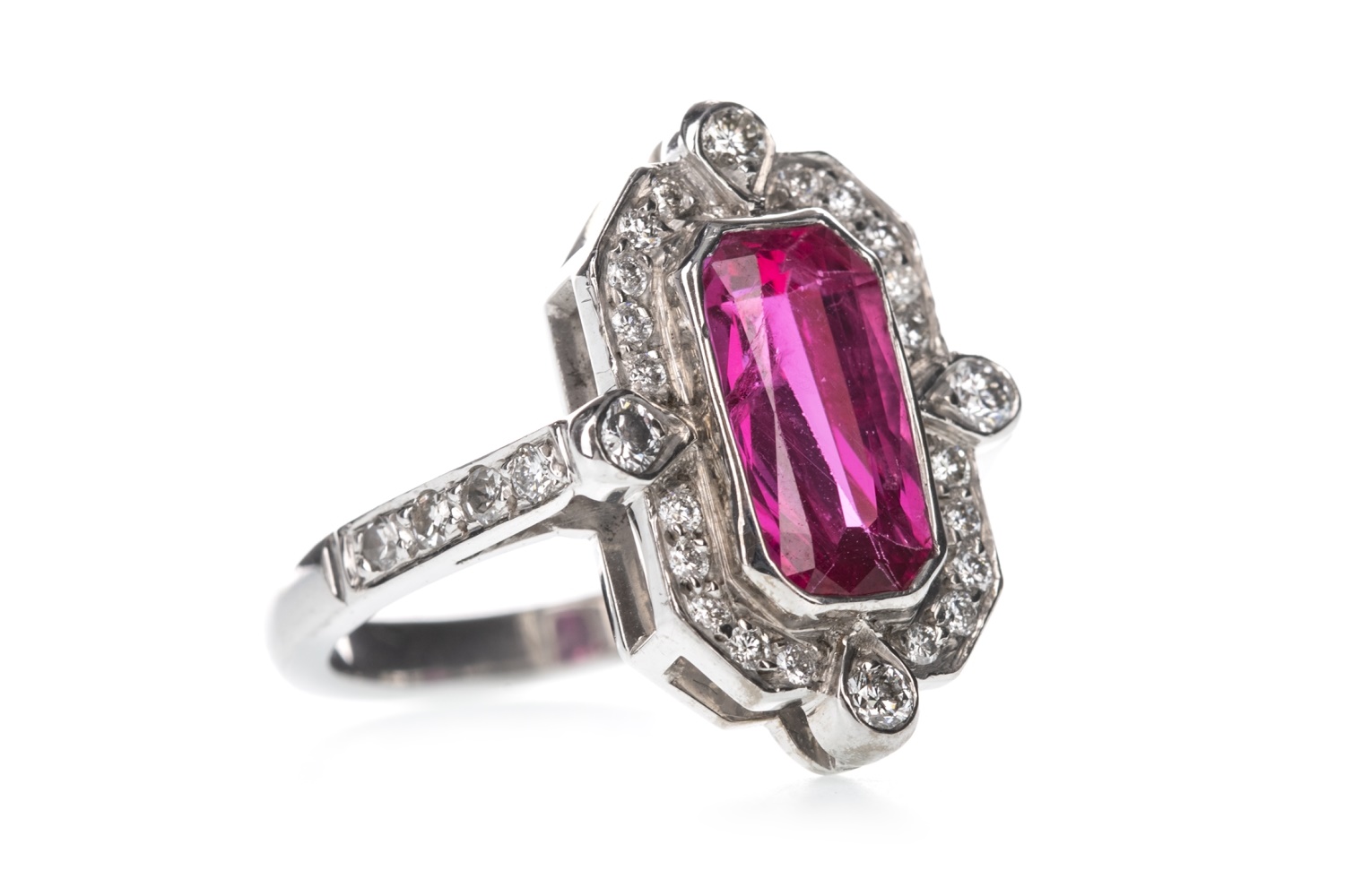 A RUBY AND DIAMOND RING - Image 2 of 2