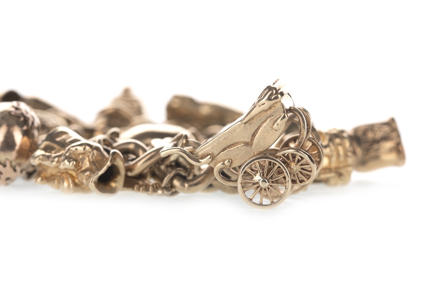 A GOLD CHARM BRACELET - Image 2 of 2