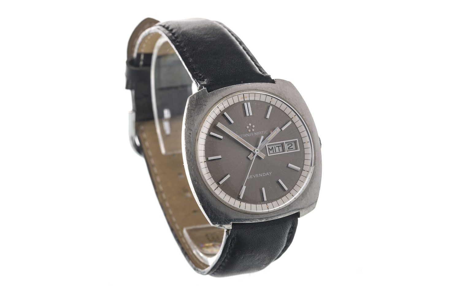 A GENTLEMAN'S ETERNA-MATIC STAINLESS STEEL MANUAL WIND WRIST WATCH