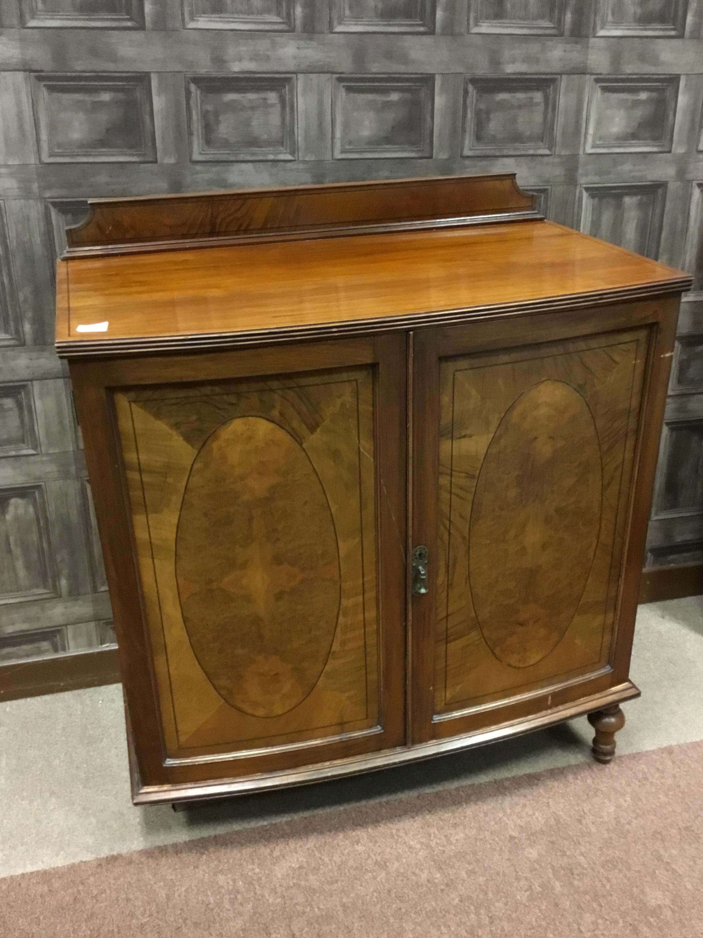 A WALNUT FOUR PIECE BEDROOM SUITE - Image 5 of 5