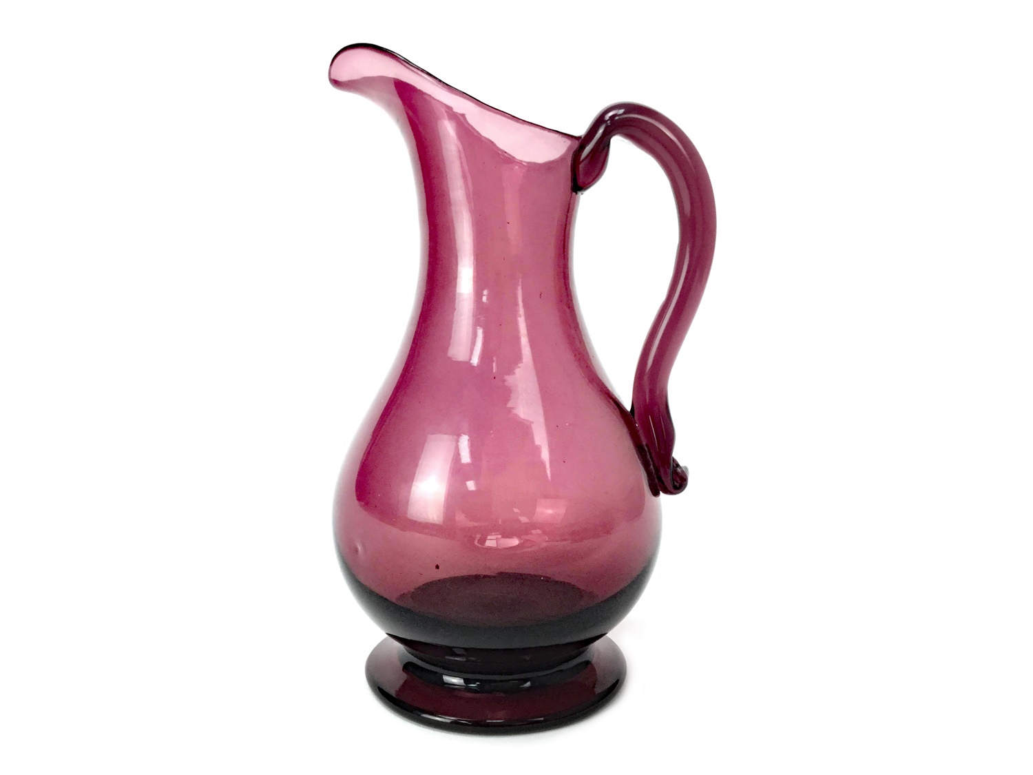 A GEORGE III AMETHYST GLASS PITCHER