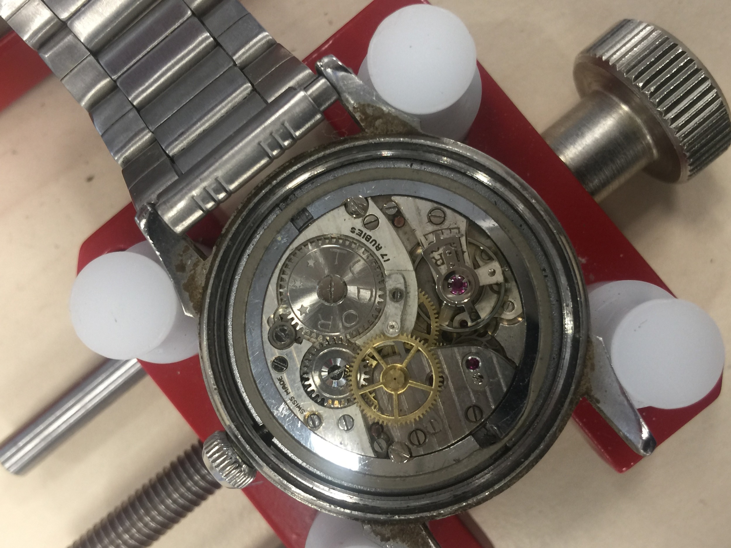 A GENTLEMAN'S TUDOR OYSTER STAINLESS STEEL AUTOMATIC WRIST WATCH - Image 2 of 4