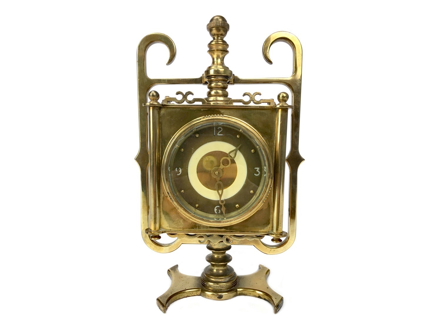 A MID-20TH CENTURY BRASS CASED MANTEL CLOCK