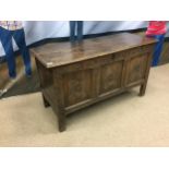 AN OAK BLANKET CHEST OF 17TH CENTURY DESIGN