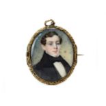 A VICTORIAN PORTRAIT MINIATURE OF A GENTLEMAN