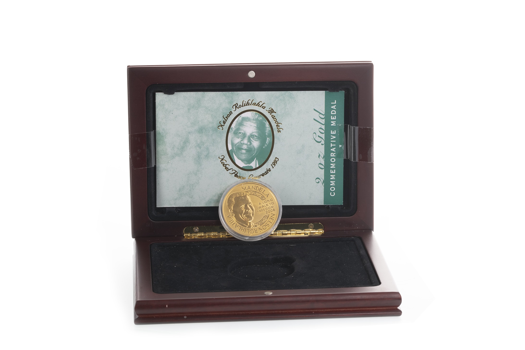 A GOLD NELSON MANDELA 2OZ COMMEMORATIVE MEDAL