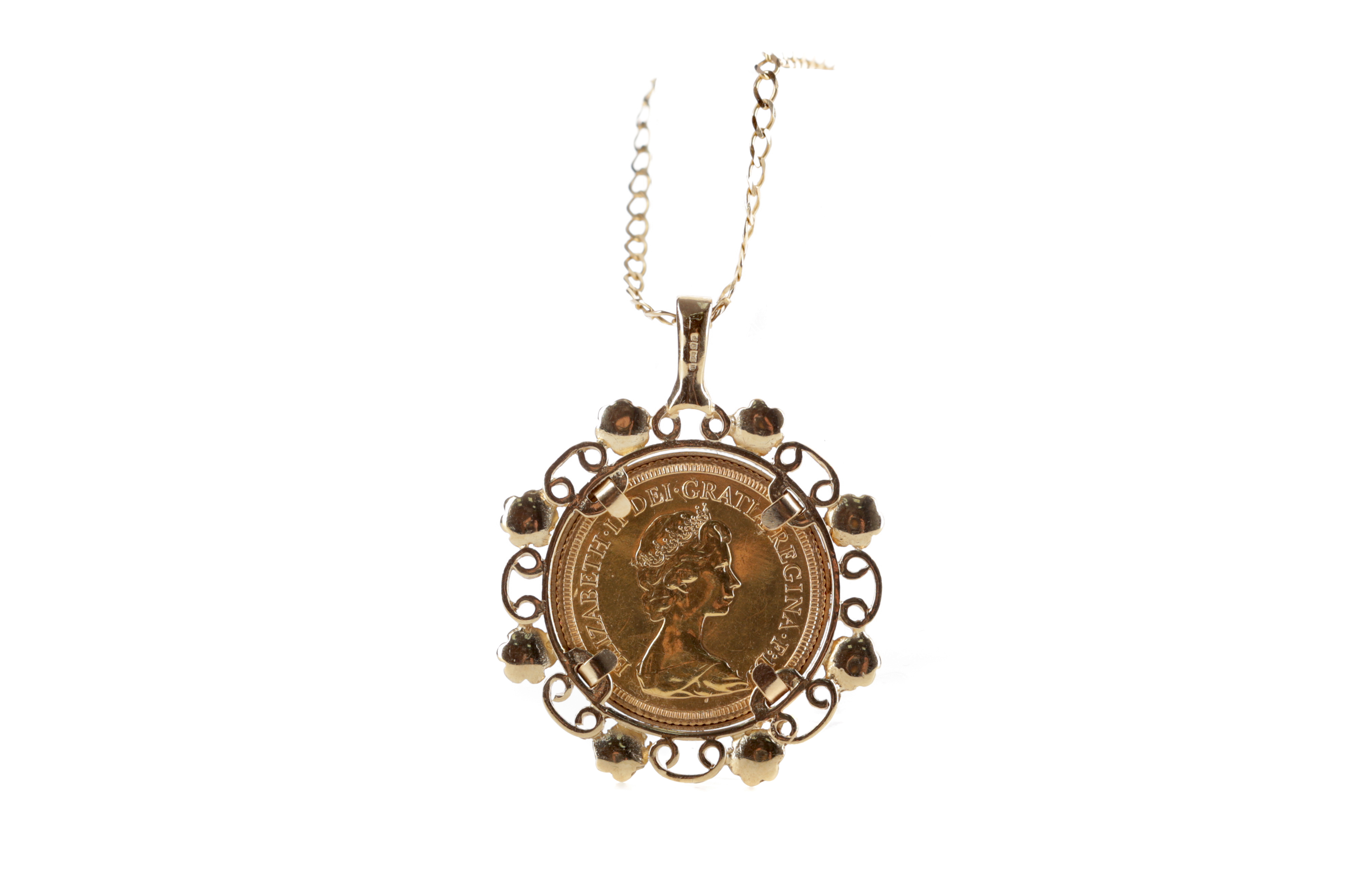 A QUEEN ELIZABETH II (1952 - PRESENT) SOVEREIGN COIN PENDANT DATED 1978 - Image 2 of 2