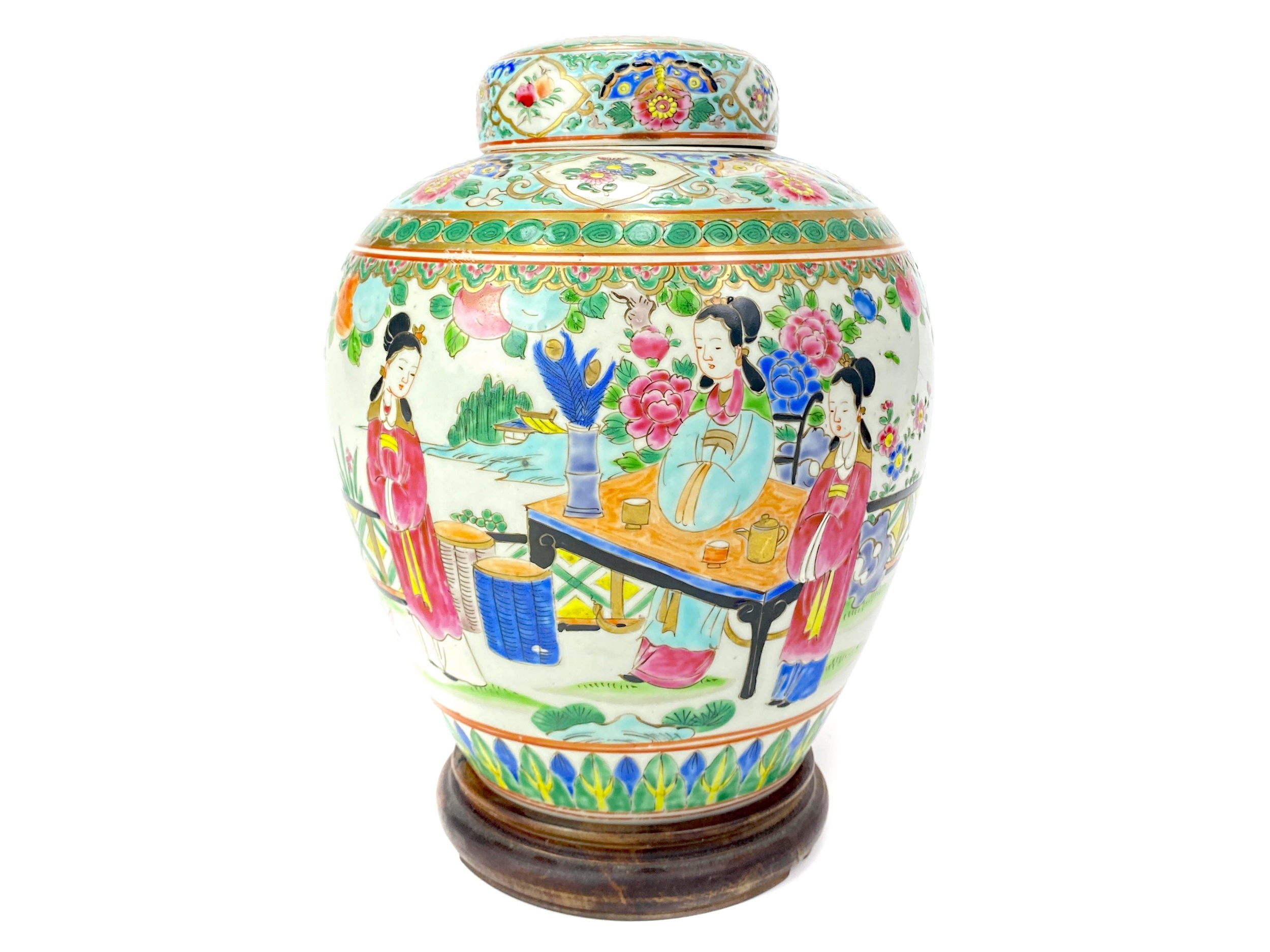 A CANTON FAMILLE ROSE GINGER JAR