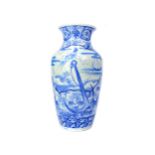 A 19TH CENTURY BLUE AND WHITE VASE