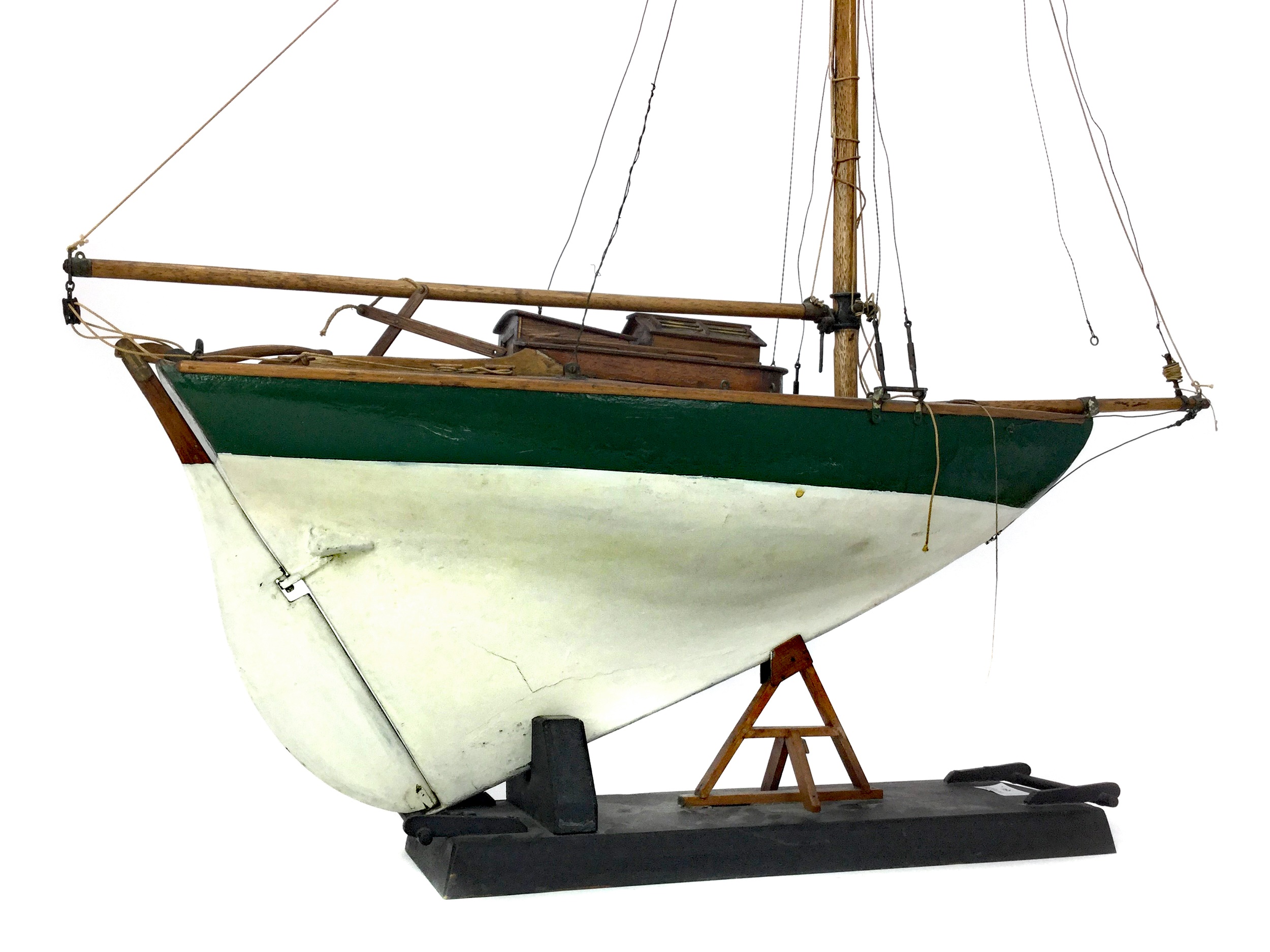 HAND MADE SCRATCH MODEL OF A YACHT BY WILLIAM CROSBIE - Image 4 of 5