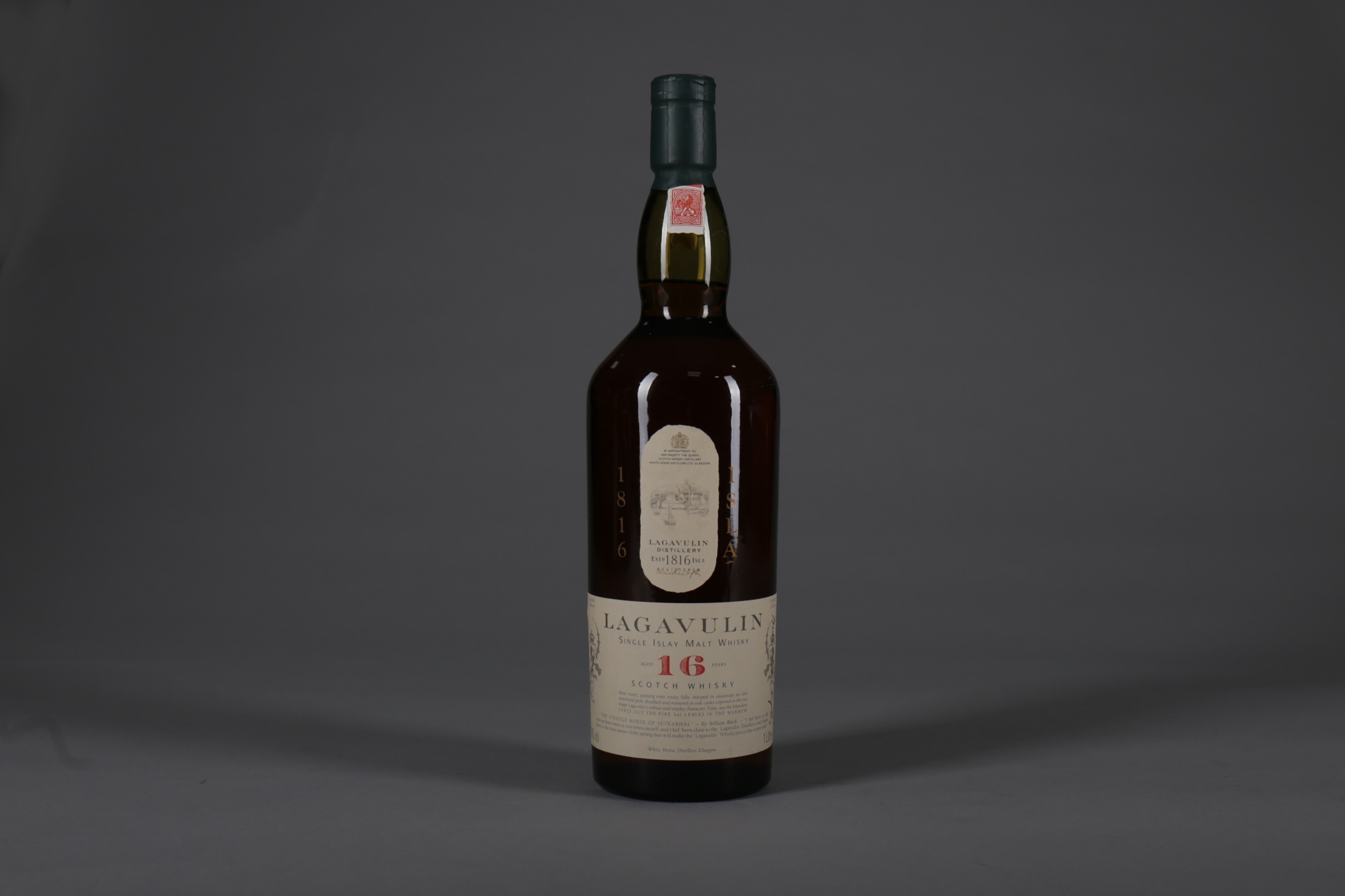 LAGAVULIN AGED 16 YEARS WHITE HORSE DISTILLERS - ONE LITRE