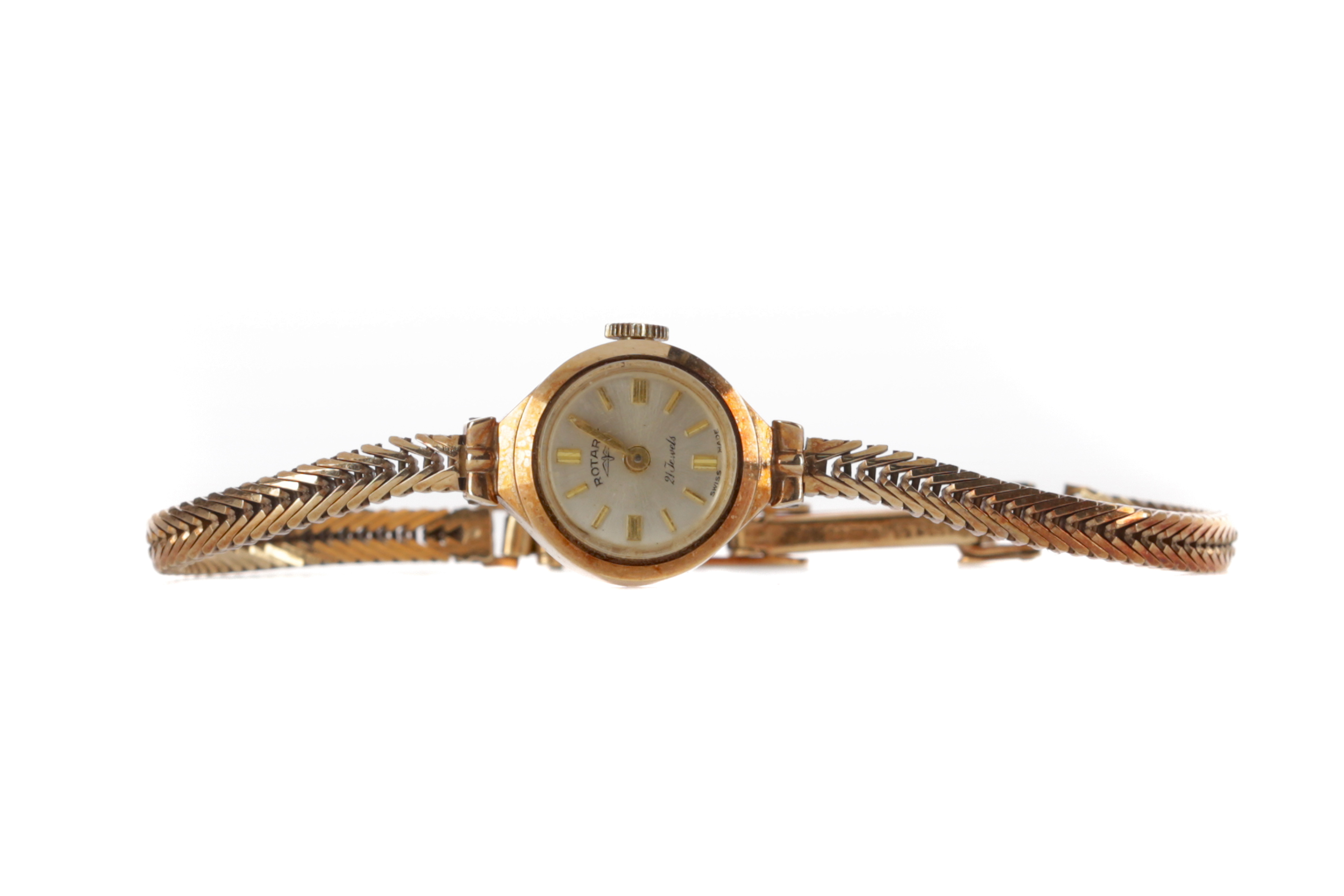 A LADY'S ROTARY NINE CARAT GOLD MANUAL WIND WRIST WATCH