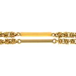 A 9CT GOLD NECKLACE WITH BATONS AT INTERVALS, 45.7G