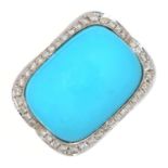 A TURQUOISE AND DIAMOND RING IN 18CT WHITE GOLD, 15.5G, SIZE N½