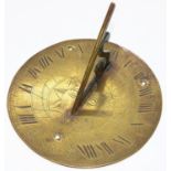 A BRASS HORIZONTAL SUNDIAL, ENGRAVED WITH THE DATE ‘1690’, 20CM D, EARLY 20TH C