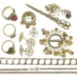 MISCELLANEOUS SILVER JEWELLERY, INCLUDING TWO NORWEGIAN SILVER BROOCHES MARKED 830S, 114G