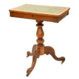 A VICTORIAN MAHOGANY WRITING TABLE WITH GREEN LEATHER TOP, ON PEDESTAL, 79CM H X 73CM W