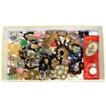 MISCELLANEOUS COSTUME JEWELLERY