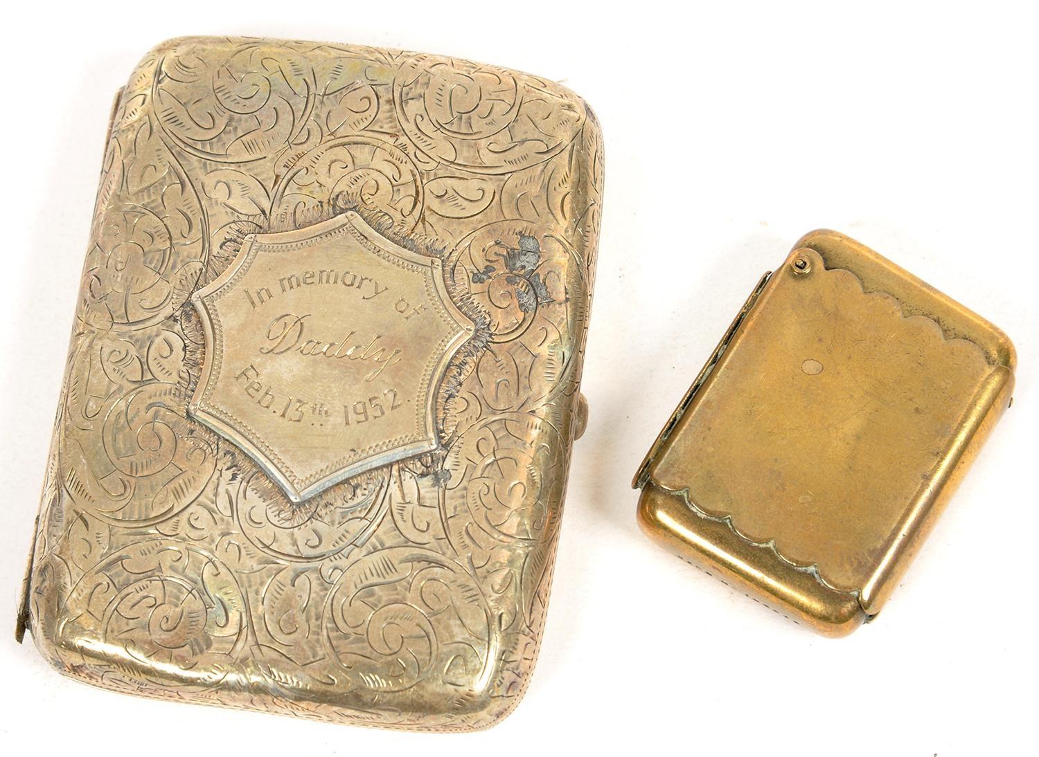 A VICTORIAN SILVER CIGARETTE CASE, 8 CM W, BIMRINGHAM 1900, 2OZS AND A BRASS VESTA CASE (2)
