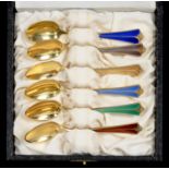 A SET OF SIX NORWEGIAN SILVER GILT AND GUILLOCHE ENAMEL COFFEE SPOONS, BY DAVID ANDERSEN, MID 20TH