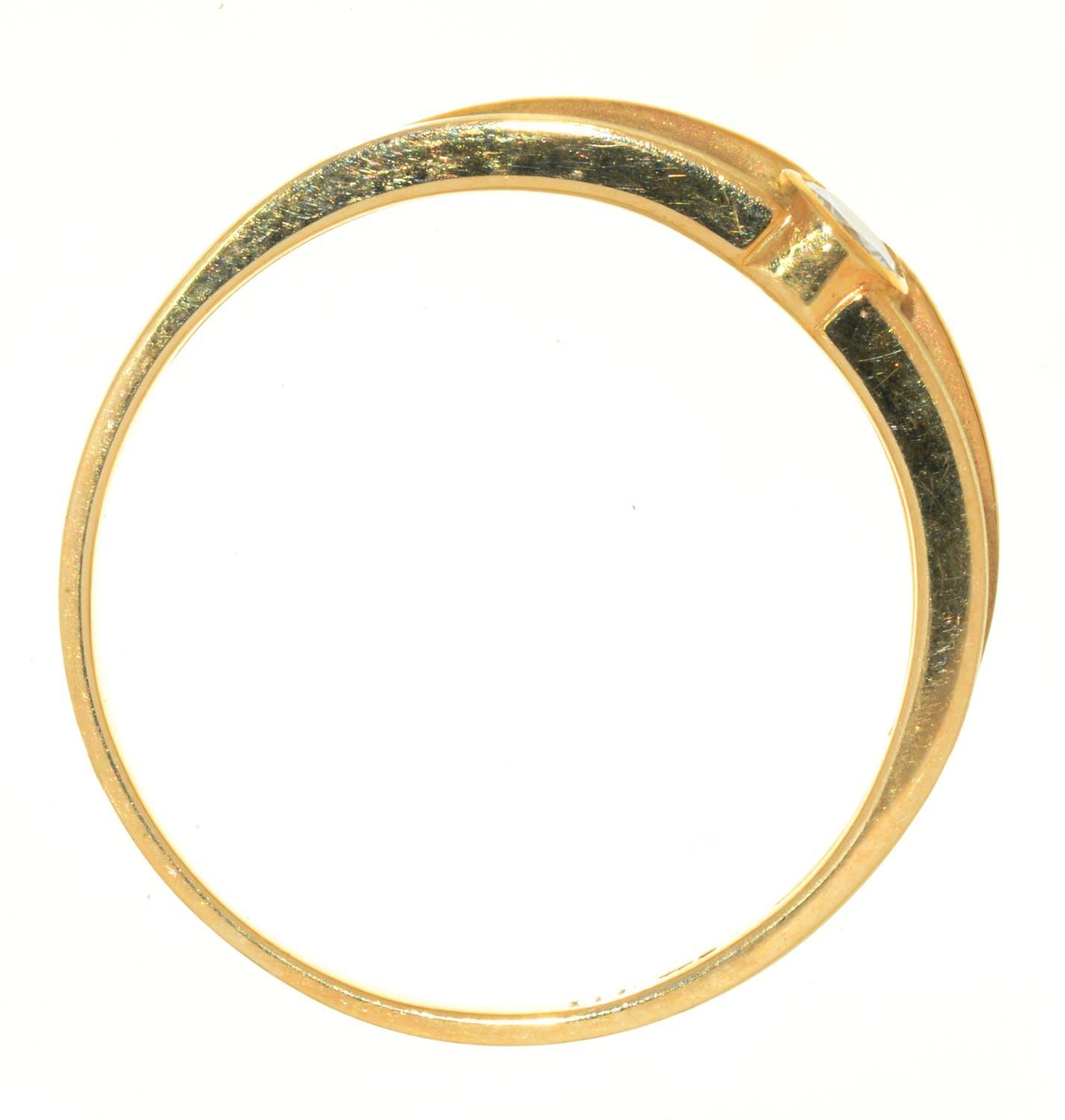 A DIAMOND SOLITAIRE RING IN GOLD MARKED 750, 4.5G, SIZE V½ - Image 2 of 2
