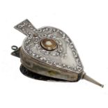 AN EDWARD VII SILVER BELLOWS NOVELTY PIN CUSHION  one side set with a glass cabochon jewel, 7.5cm,