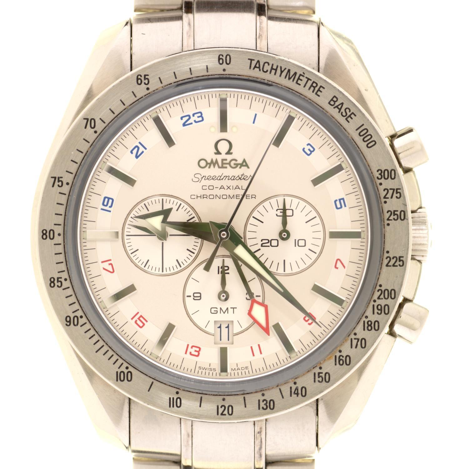 AN OMEGA STAINLESS STEEL GENTLEMAN'S CHRONOGRAPH WRISTWATCH CO-AXIAL CHRONOMETER Ref 35813000, No