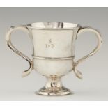 A GEORGE III SILVER LOVING CUP with contemporary initials S/I*D, 13cm h, by John Langlands,