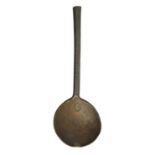 A DUTCH PEWTER STUMP END SPOON, 17TH C with round bowl and gilt patina, 17.5cm, touch mark [