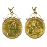 GOLD COIN. SOVEREIGN 1980, MOUNTED IN 9CT GOLD, 8.9G, ON A 15CT GOLD CHAIN, 62 CM L, 3.4G LIGHT WEAR