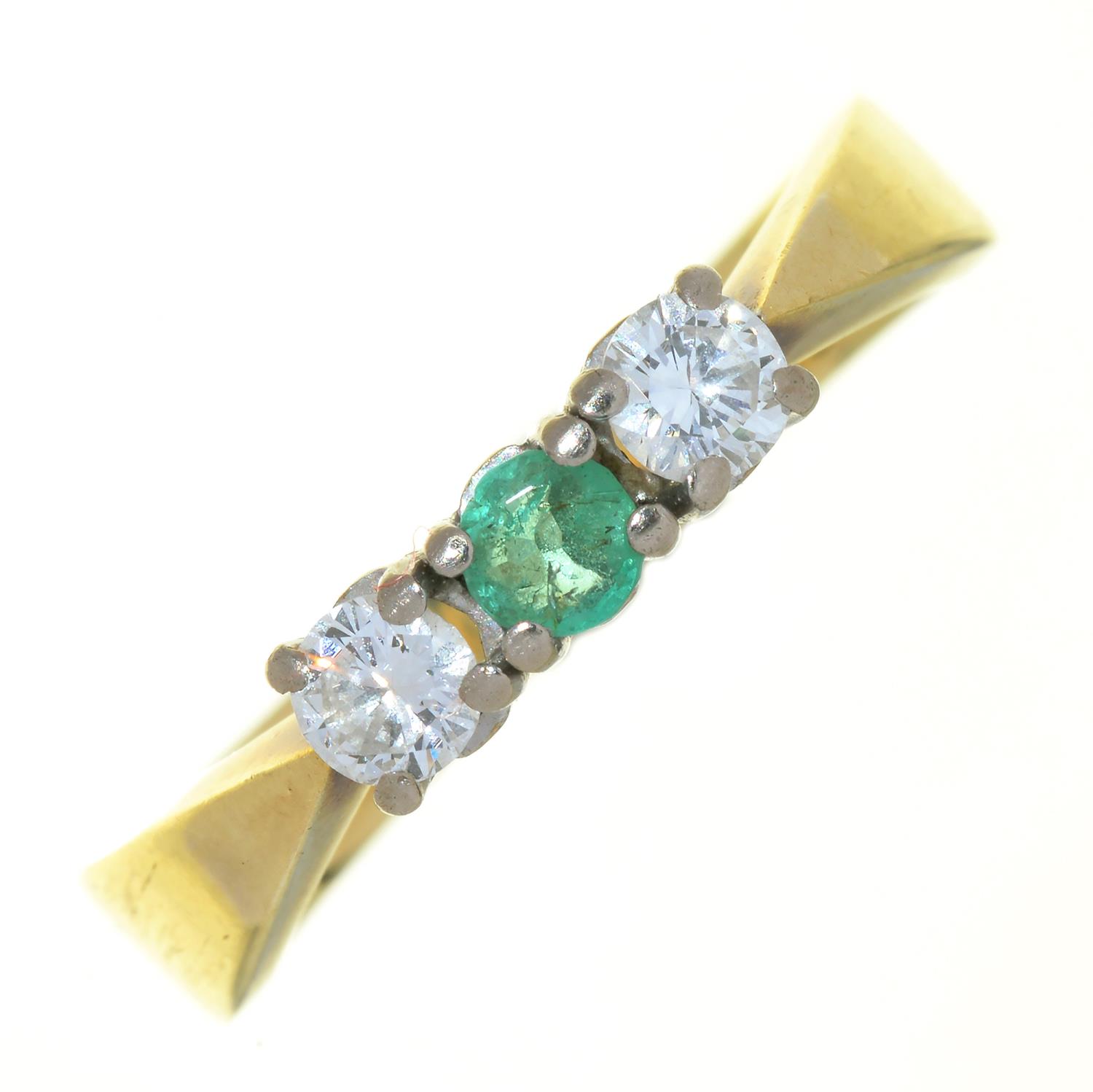 AN EMERALD AND DIAMOND THREE STONE RING IN GOLD, MARKED 585, 3.8G, SIZE O GOOD CONDITION. NO