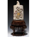 A SHIBAYAMA VASE, THE COVER WITH CARVED IVORY MONKEY FINIAL, THE SIDES DECORATED WITH NATURALISTIC