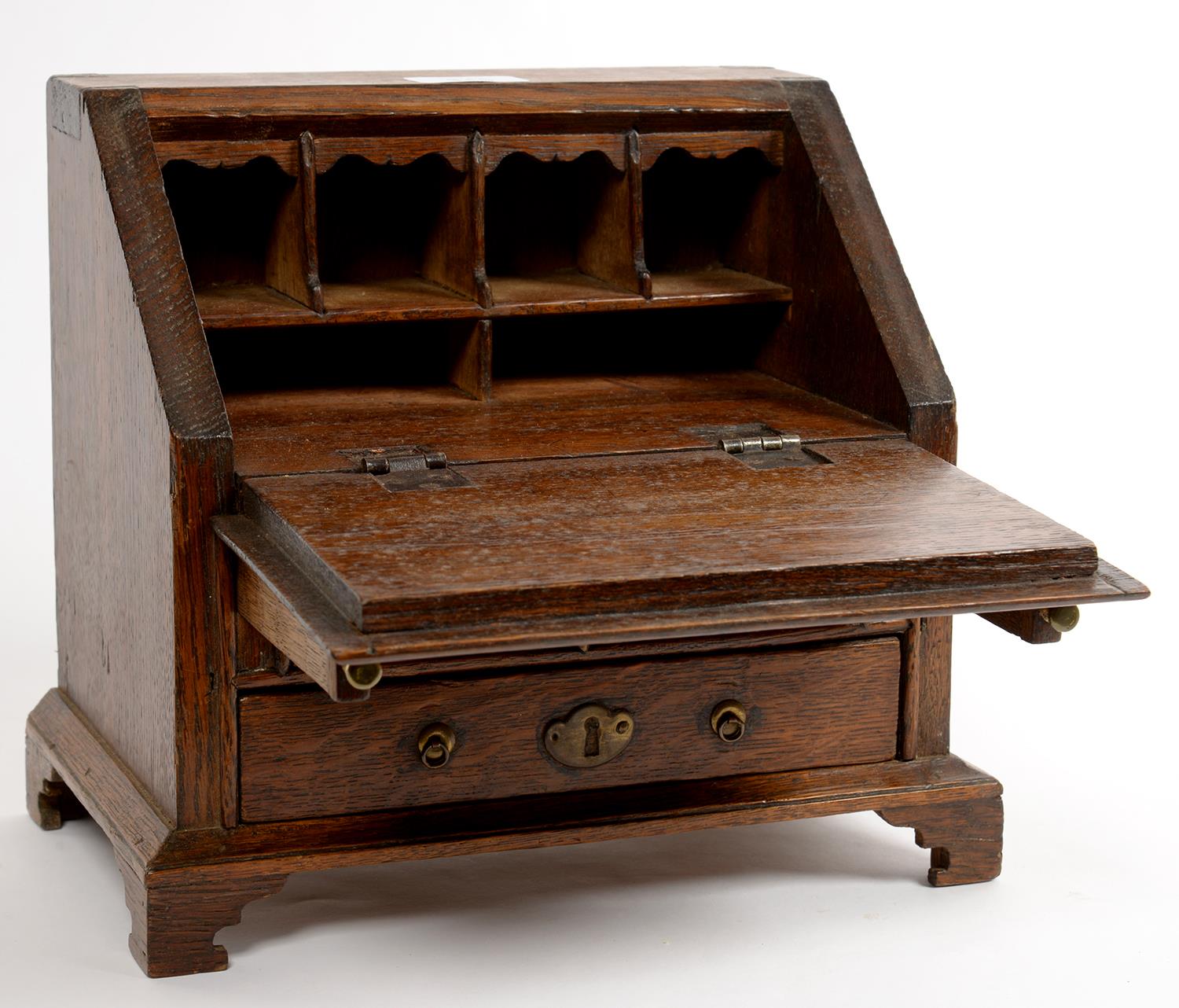 MINIATURE FURNITURE.  A GEORGE III STYLE OAK AND CROSSBANDED BUREAU, 25CM  H. - Image 2 of 2