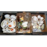 MISCELLANEOUS GLASS AND CERAMICS, INCLUDING A PARAGON VICTORIANA ROSE CHINA TEA SERVICE, ETC