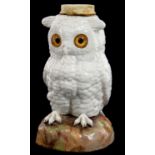 A CONTINENTAL PORCELAIN GLASS EYED OWL NOVELTY OIL LAMP, 16CM  H, LATE 19TH C