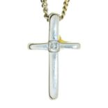 A DIAMOND CROSS IN 18CT WHITE GOLD, 1.5CM, ON WHITE GOLD CHAIN, MARKED 750, 4.2G Good condition