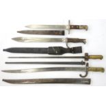 A FRENCH M1886/93/16 LEBEL BAYONET AND SHEATH, BLADE 52CM, BLADE AND SHEATH BOTH STAMPED 98657 AND