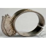 A GEORGE VI SILVER CHILD'S NAPKIN RING APPLIED WITH A SQUIRREL, 6CM L, BY LANSON LIMITED, BIRMINGHAM