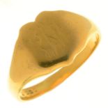 AN 18CT GOLD SIGNET RING, MARKS WORN, 10.9G, SIZE X Moderately worn