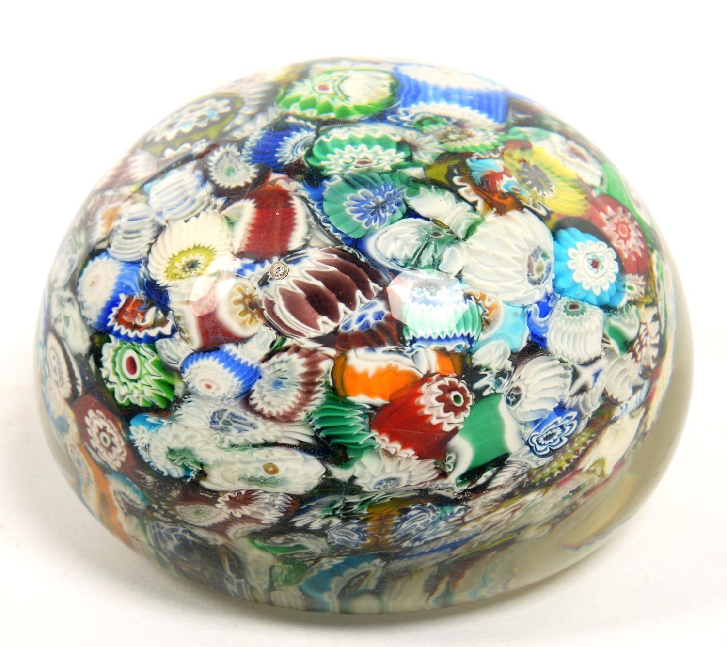 A MILLEFIORI GLASS PAPERWEIGHT, 7.5CM D, 19TH / EARLY 20TH C