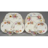 A PAIR OF ROYAL CROWN DERBY POSIES PATTERN TEACUPS, SAUCERS, PLATES AND SQUARE PLATES, SQUARE PLATES